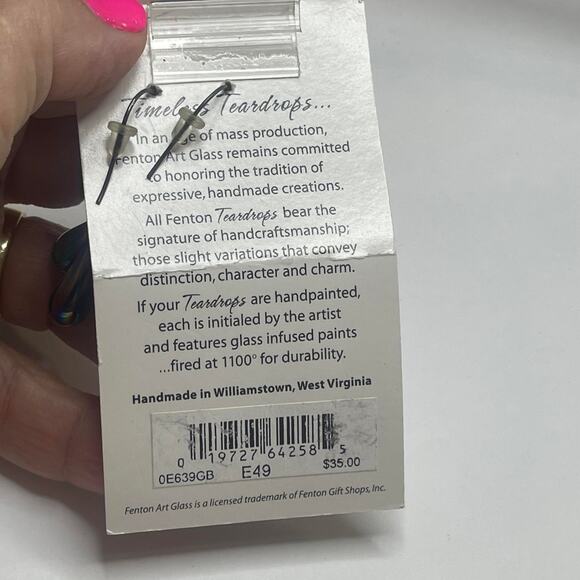 Snowflake earrings dangle delicate pierced on card Christmas jewelry earrings - Picture 2 of 6